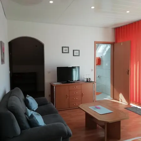 Konukevi Schmitt Waldfenster