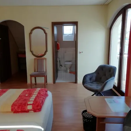 Schmitt Guest house 3*